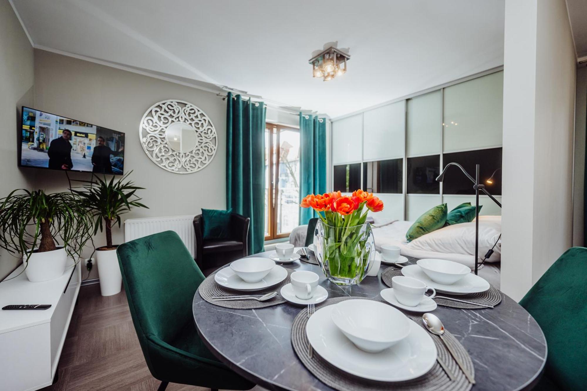 1 Maja 76 Apartment Jelenia Gora Luaran gambar