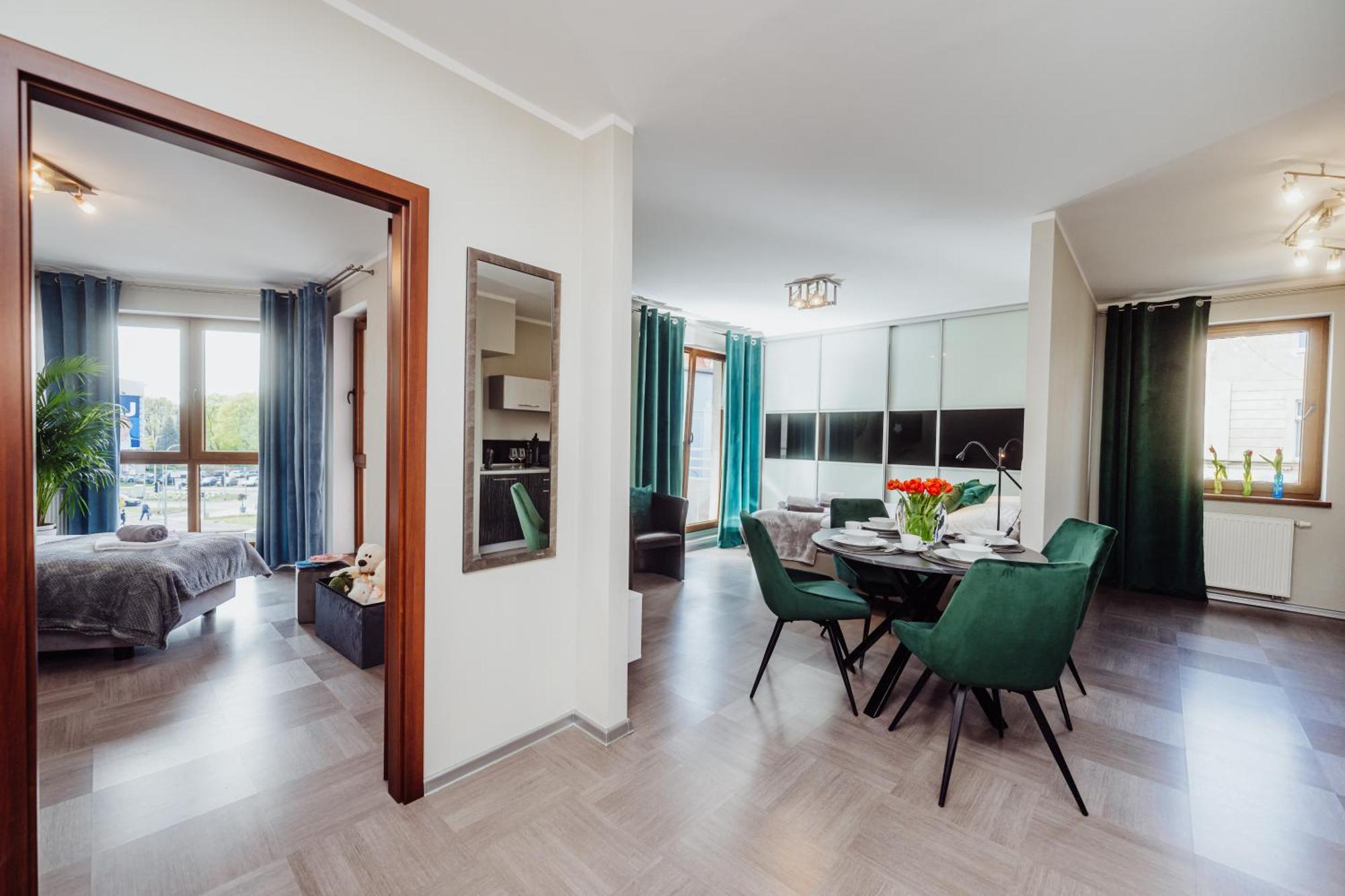 1 Maja 76 Apartment Jelenia Gora Luaran gambar