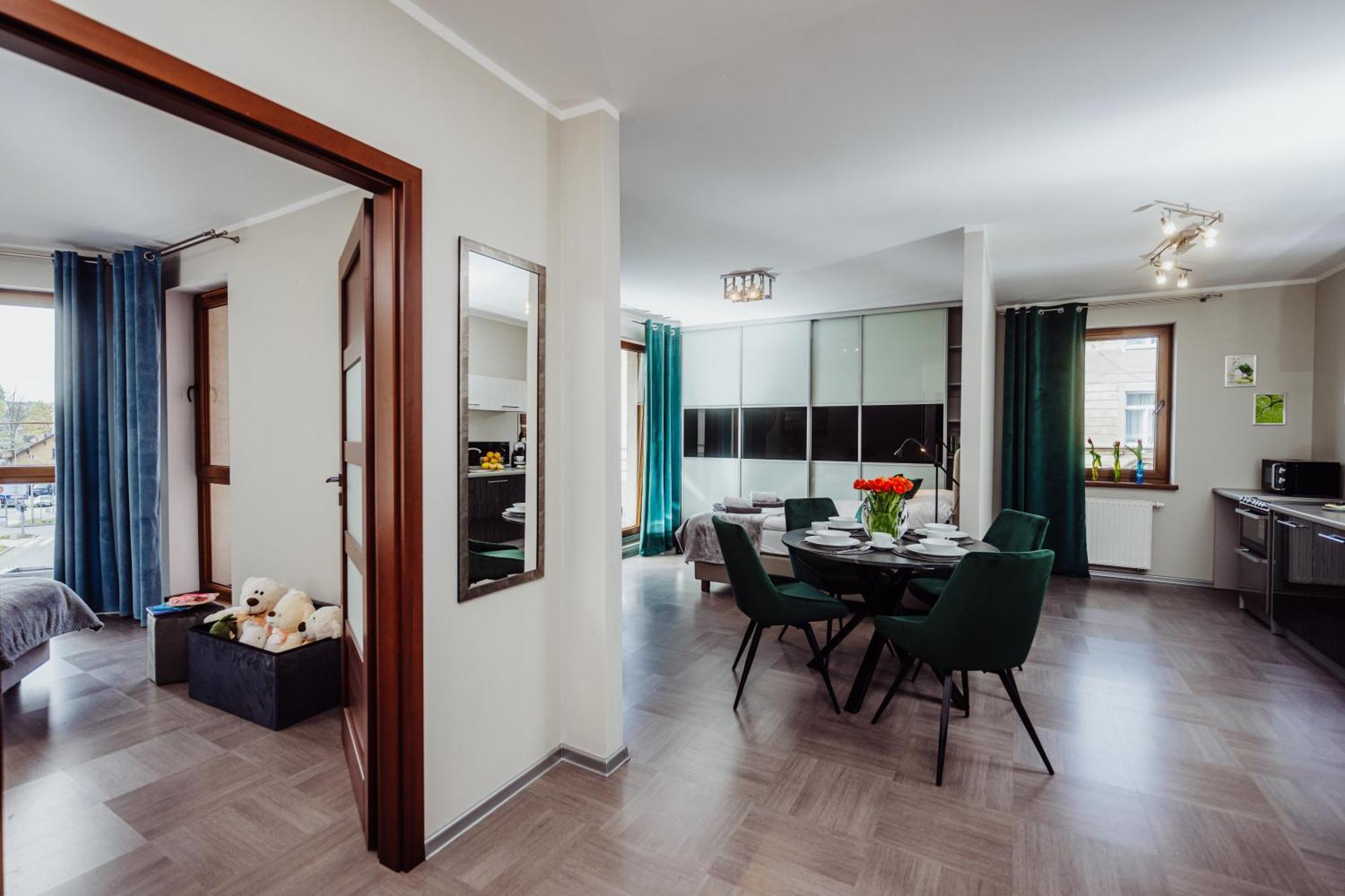 1 Maja 76 Apartment Jelenia Gora Luaran gambar